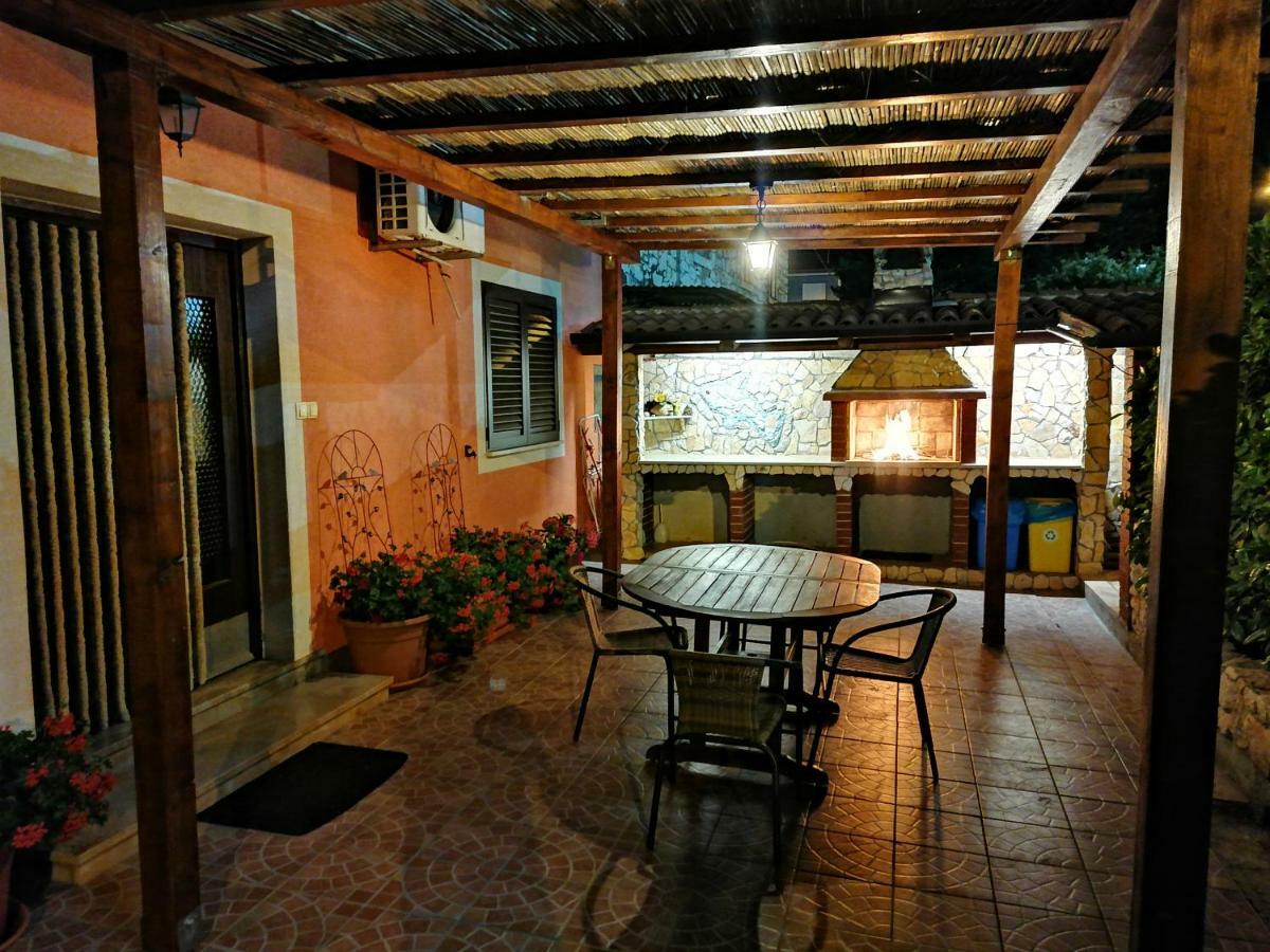 אומאג Apartment Monte מראה חיצוני תמונה